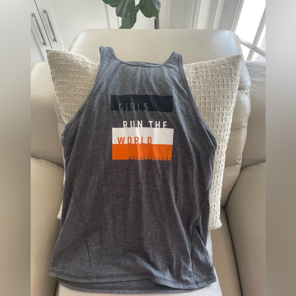 OTF Girls Run the World Tank VEUC